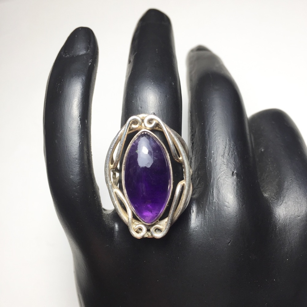 Amethyst & 925 Silver Ring - image 3